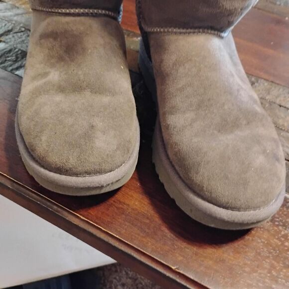 Ugg Women's Grey and Brown Boots 6 and a half - Picture 8 of 8
